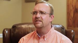 This week's featured staff member is Donna Callis! Donna is a Licensed  Clinical Social Worker through the Virginia Board of Social Work. She has  years of experience working with children and also