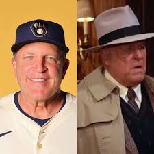 EVERYBODY LOVES MURPH 💙 Nice to see the Brewers manager get the welcome he  deserves from Milwaukee's OTHER pro team 👏🏾