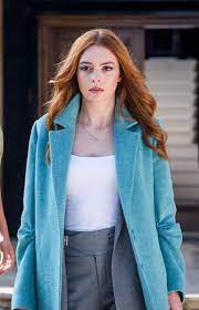 Melis sezen as yasemin adivar in leke (episode 1). Melis Sezen Fashion Beautiful People Style