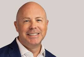 Joe Custer's Instagram, Twitter & Facebook