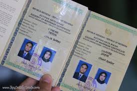 Syarat mengurus surat nikah di kua ternyata tidak sesulit yang dibayangkan, asalkan kamu sudah melengkapi seluruh persyaratan yang telah di tentukan, juga mengetahui alur atau proses pengurusan surat tersebut. Tips Cantik By Amanda An Indonesian Beauty Blogger Tata Cara Mengurus Surat Nikah Tanpa Calo Gampang Banget Dan Ngga Ribet