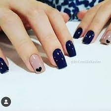 Uñas color azul marino diseños de uñas azul marino uñas color azul rey uñas azul rey uñas de acrílico negro uñas puntiagudas uñas plateadas uñas color plata uñas con efecto espejo. Unas Azules Decoradas 20 Ideas Del 2021 Para Inspirarte