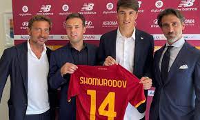 Shomurodov indosserà la maglia numero 14, lasciata recentemente libera da gonzalo villar, passato al numero 8. Lceazpgjongnm