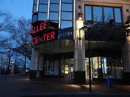 Vodafone shop norden, neuer weg 103. Allee Center Freizeitmonster
