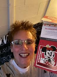 How can you tell if you got free guest passes with your annual membership?