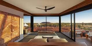 Mercure lost camel is a contemporary, fun, boutique style hotel conveniently located in the heart of ayers rock resort, only 20 min from uluru. Die Schonsten Hotels Am Uluru 2021 Zu Gast Im Outback