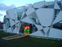 建築家 伊東豊雄 プリツカー賞 ネット美術館 アートまとめん why architecture art and architecture architecture big
