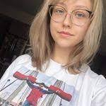 Becky Huffines's Instagram, Twitter & Facebook