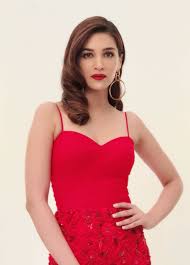 Kriti Sanon Outfit By Zara Umrigar Buzzsouk Com For her best friend's wedding in delhi, kriti chose a zara umrigar ensemble. kriti sanon outfit by zara umrigar