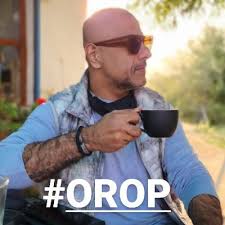 Devangi Thakkar (@Deyvangi)