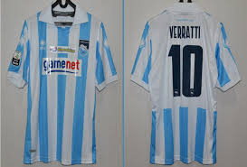 Marco verratti (pescara, provincia de pescara, italia; Pescara Home Fotbollstroja 2011 2012