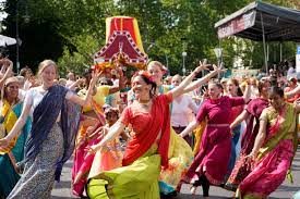 Ett besök på kulturen i lund. Karneval Der Kulturen 2019 So War Der Festumzug In Kreuzberg