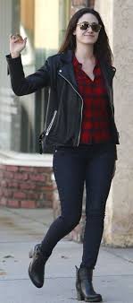 Winter Outfit Ideas With Black Leather Jacket For Women Styledme Leather Jacket Outfits Winter Outfits Leather Coat Outfit