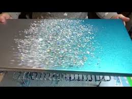 To do this, use a brush, various acrylic paint for artistic painting walls is widely used to create beautiful and unique images of masterpieces, that the premises create interior. Bling Bling Bling Turquoise Silver Broken Glass And Glitter Painting Video 71 Youtube Glitter Wall Art Broken Glass Art Glitter Paint Diy