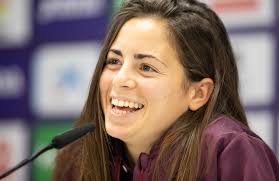 Sara Navarro: "Vamos a disputar este choque con la máxima ilusión y  sabiendo que es un partido importante para nosotras"