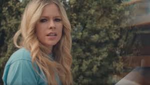 Com I M With You Em Trilha De Novela Avril Lavigne Se Torna Trends No Twitter Popline