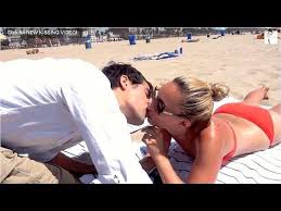 Pictures and videos of girls kissing other girls! Being Viral Http Beingviral Tv Video 1464 Kissing Hot Girls Magic Trick Facebook