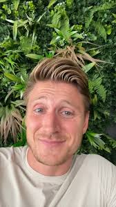 Bestelle ein persönliches Video von Tommy Pedroni