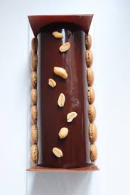 Buche Chocolat Caramel Cacahuetes Recette De Noel Olivia Patisse Buche De Noel Originale Caramel Recettes Noel