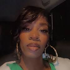 Dominique E Williams