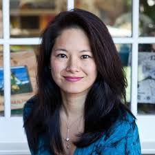 Dora Ponce's Instagram, Twitter & Facebook