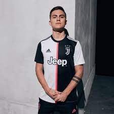 This home soccer jersey from adidas makes a statement with bold brush strokes and golden details. Adidas Launch Juventus 2019 20 Home Shirt Soccerbible