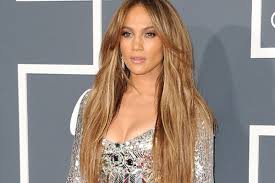 Jennifer lopez shows off her best catwalk moves in the glamorous music video for her single 'live it up'. Jennifer Lopez On The Floor Feat Pitbull Video Spotlight