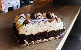 Visit Rockwell S Bakery This Sunday 3 16 14 At Premier Bridal Shows Boutique Bridal Show At Le Meridien Delfina Santa Monica S Penthou Bakery Grooms Cake Cake