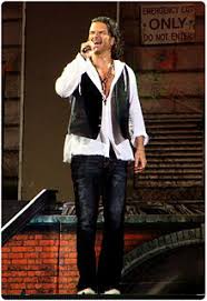Ricardo arjona was born on january 19, 1964 in antigua guatemala, guatemala as edgar ricardo arjona morales. Ricardo Arjona Wikidata