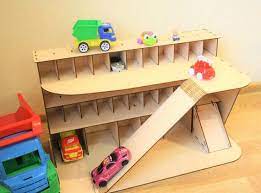 First you will find there are 4 levels of the garage, and each floor has a beautiful view. This Wooden Car Garage Car Shelf Is The Great Gift For Every Little Motorist This Car Gara Spielzeugauto Aufbewahrung Garage Aus Holz Spielzeugaufbewahrung