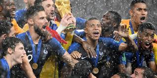 Vainqueur du championnat de france en 2017 avec l'as monaco. Mbappe Kante Griezmann Pogba Pavard Ensemble Enfant Football Equipe De France Selections Nationales