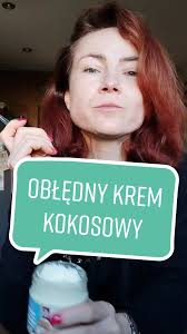 To jest petarda i niebo w gębie! Składniki: 🥥 150 ml wrzątku 🥥 130 g  erytrytolu 🥥 190 g mleka w proszku 🥥 100 g masła 🥥 90 g wiórków  kokosowych WYKONANIE: 🔶 w gorącej wodzie rozpuszczamy erytrytol ...