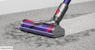 Dyson Profitez D Une Promotion Sur L Aspirateur Dyson V10 Animal Chez Cdiscount Capital Fr