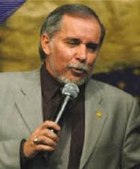 Lobos & Bobos: Las Mentiras de Ronny Chavez