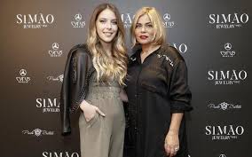 She is a former top five player in singles and former world no. Sara Carreira A Vida Apos O Divorcio Dos Pais A Minha Mae E Tudo Para Mim E A Pessoa Que Esta Sempre La Impala