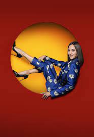 Voice of america is an international news and broadcast organization serving central and eastern europe, the caucasus, central asia, russia, the middle east and balkan countries. Typh Barrow Dans The Voice Je Fonctionne A L Instinct
