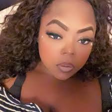 Danielle Threatt's Instagram, Twitter & Facebook