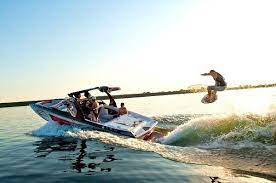 Weight Your Boat For Wakesurfing Wakesurfing Wakeboarding Surfing