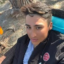 Brandon Ochoa's Instagram, Twitter & Facebook