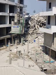 An unknown number of construction workers are believed trapped under the . Rr5w1j5g0dqynm