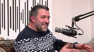 Hafta içi her sabah 07:00 ve 09. Radyonun Resimlisi 6 Bolum Konuk Gonul Dostu Sener Kral Fm Radyo Programcisi Youtube