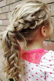33 Cute Flower Girl Hairstyles 2020 Update Wedding Forward In 2020 Flower Girl Wedding Hair Flower Girl Hairstyles Hair Styles