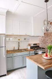 Articles about collection/kitchen makeover on kitchn, a food community for home cooking, from recipes to cooking lessons to product reviews and advice. 22 Brilliant Small Kitchen Cabinet Ideas Https Kitchendecorpad Com 2018 10 29 22 Brilliant Smal Kitchen Remodel Small Cheap Kitchen Makeover Kitchen Makeover
