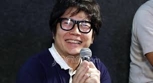 Miss Waria Indonesia Wayan Lucky Diah Pithaloka Bintang Iklan Line Sticker  Foto