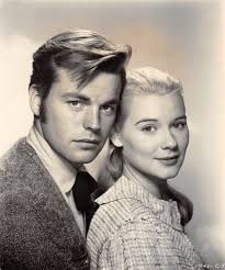 Hope Lange : Just Walking The (First Lady's) Dog