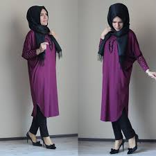 Sik Tesettur Yarasa Kol Tunik Modelleri Moda Tesettur Giyim Tunik Moda Stilleri Moda