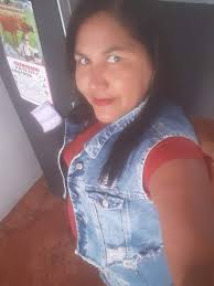 Un adolescente honró la vida de su madre, llevandola en sus brazos hasta el  estrado a recibir su título como bachiller en el municipio Achaguas estado  Apure. Adriana Seijas madre soltera de