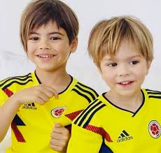 Hijos De Shakira Sorprenden Con Impresionante Parecido A Mama People En Espanol