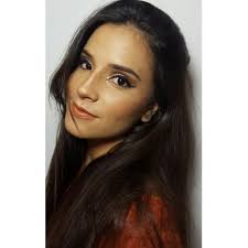 Carly Flores (@CarlyFlores)