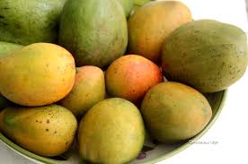 Jamaican Mangoes, So Many Types All Delicious